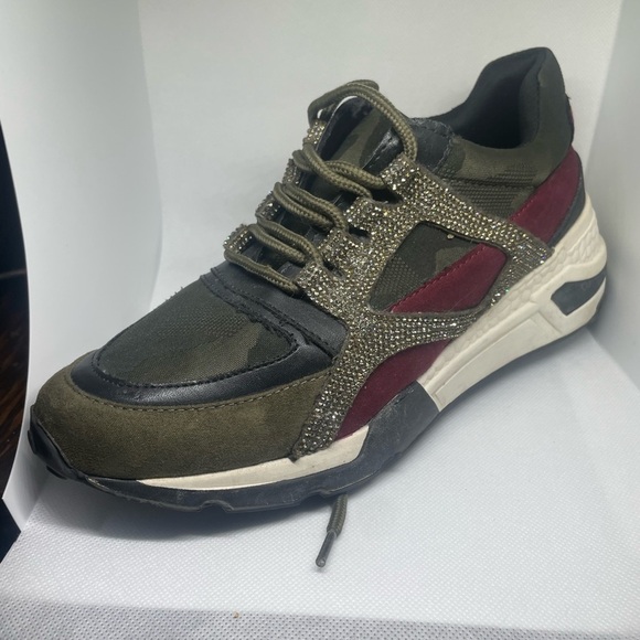 Steve Maddens sneakers size 7.5 women’s - Picture 1 of 9